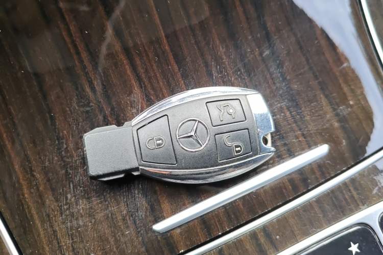 Used Mercedes-Benz GLC 2017 GLC 260 4MATIC Luxury Model
