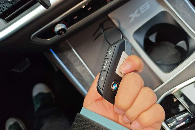 Used BMW X5 2023 xDrive 30Li Luxury M Sport Night Edition Package
