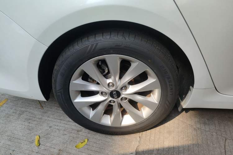 Used Kia K5 2016 1.6T Automatic LUX
