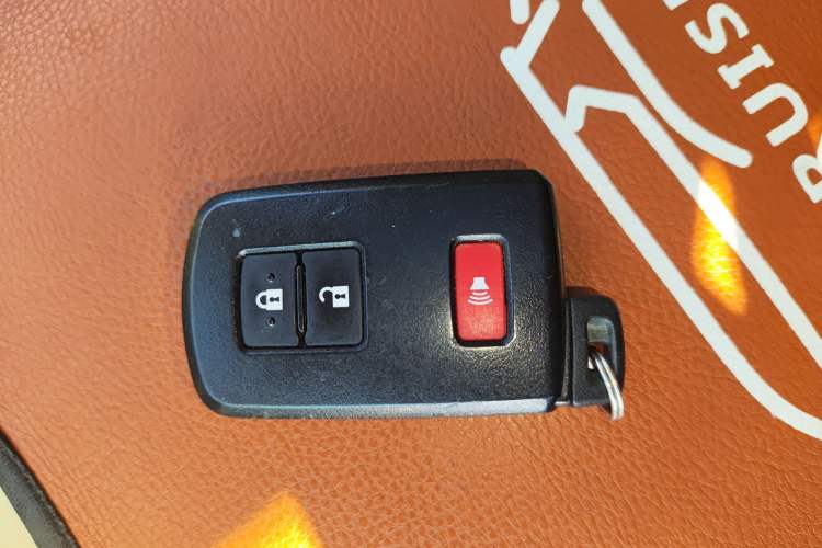 Used Toyota Land Cruiser 2016 4.0L Automatic 7-Seater U.S. Specification