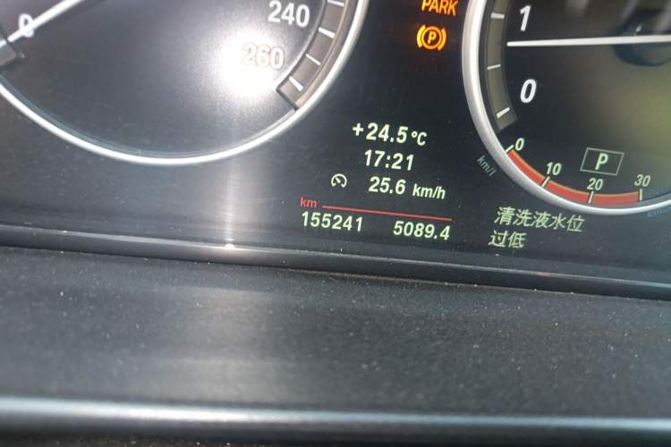 Used BMW 5 Series 2011 523Li Leading Model Odometer Close Up