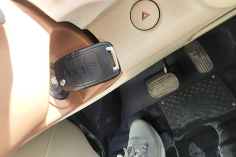 Used Wuling Hongguang MINIEV 2024 3rd Generation 215km Advanced Version Vehicle Key