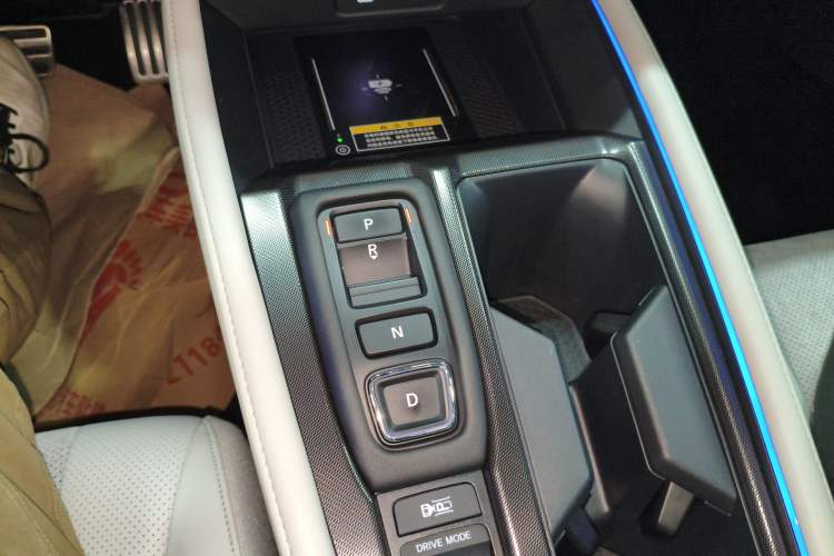 Used Honda Accord New Energy 2023 2.0L ePHEV Flagship Edition Gear Lever
