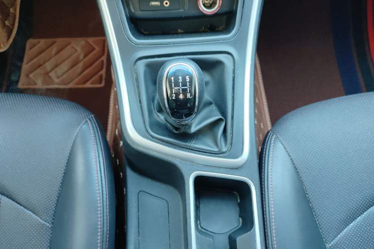 Used Baojun 560 2016 1.8L Manual Value Edition
