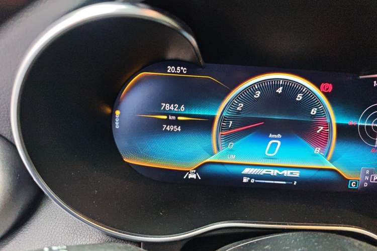 Used Mercedes-Benz GLC AMG 2020 AMG GLC 43 4MATIC Odometer Close Up