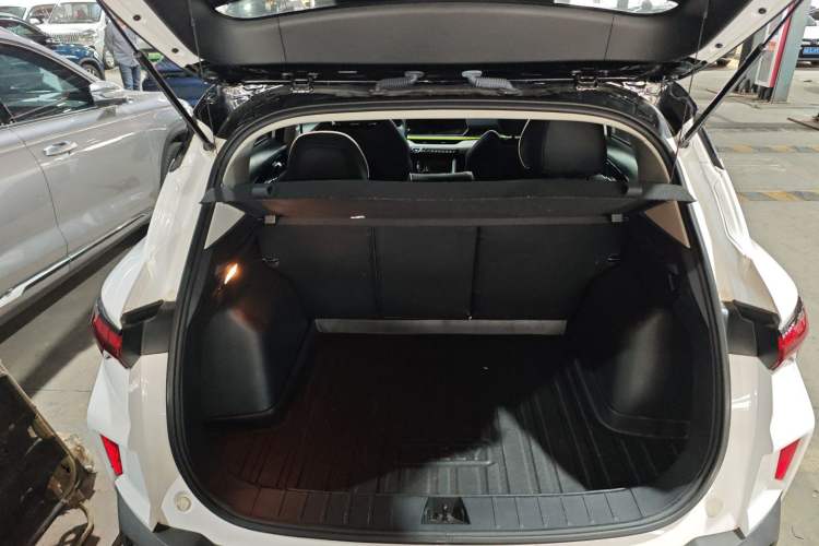 Used Geely Auto Coolray 2022 Bin Yue COOL 1.5TD DCT Hot Engine Edition Trunk