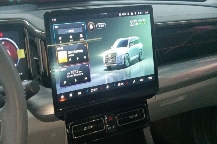 Used GAC Trumpchi GS8 2022 Dual-Engine Series 2.0TM Two-Wheel Drive Prestige Edition (7 Seats)
