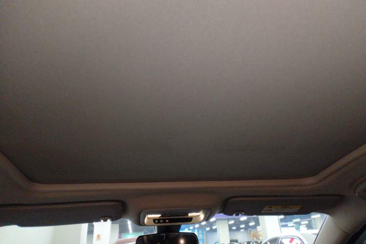 Used Chevrolet Malibu XL 2022 535T Automatic Sport Edition Headliner