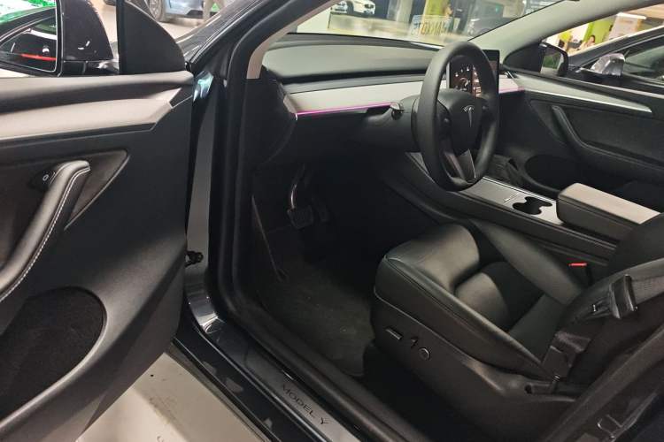 Used Tesla Model Y 2024 Rear-Wheel-Drive Version