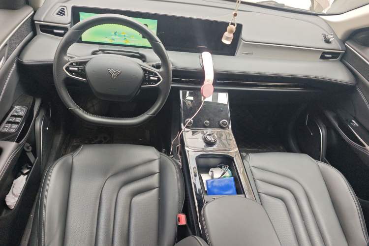 Used NETA U 2022 Zhi400 Pro Ternary Lithium Center Console