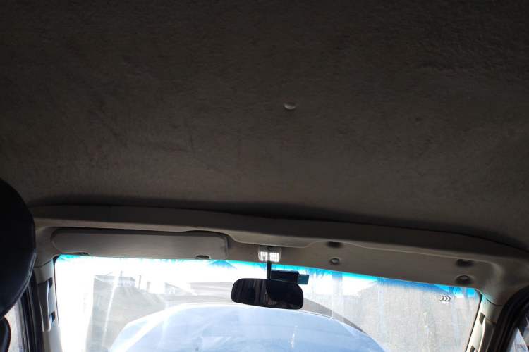 Used Jinbei Hiace King 2021 2.0L City Transport King Series Express Model Standard Top 6-Seater 1TZS
