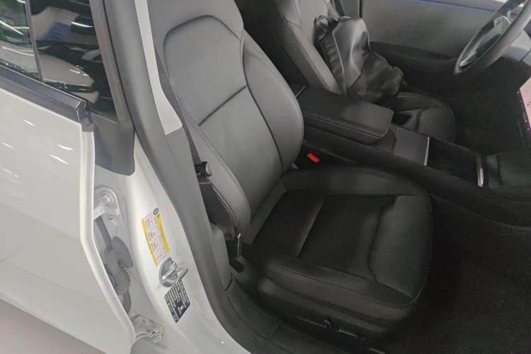 Used Tesla Model 3 2025 Rear-Wheel-Drive Version