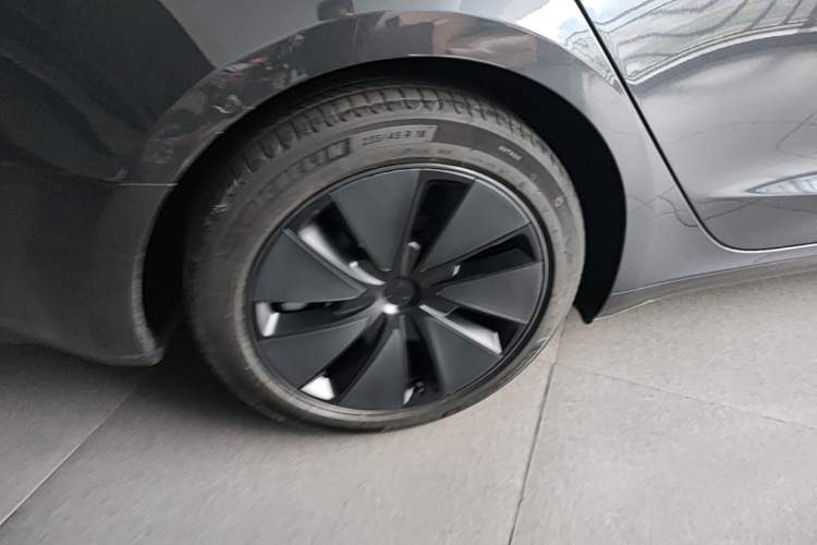 Used Tesla Model 3 2023 Rear-Wheel-Drive Version