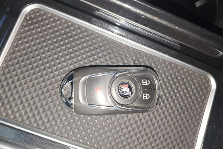 Used Buick GL8 2021 Land Cruiser Executive Class 652T Comfort Model
