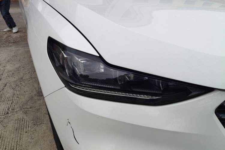 Used Wey VV6 2020 2.0T Two-Wheel Drive Smart Enjoyment+