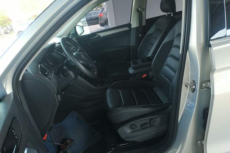 Used Volkswagen Tiguan L 2018 330TSI Automatic Two-Wheel Drive Luxury Edition