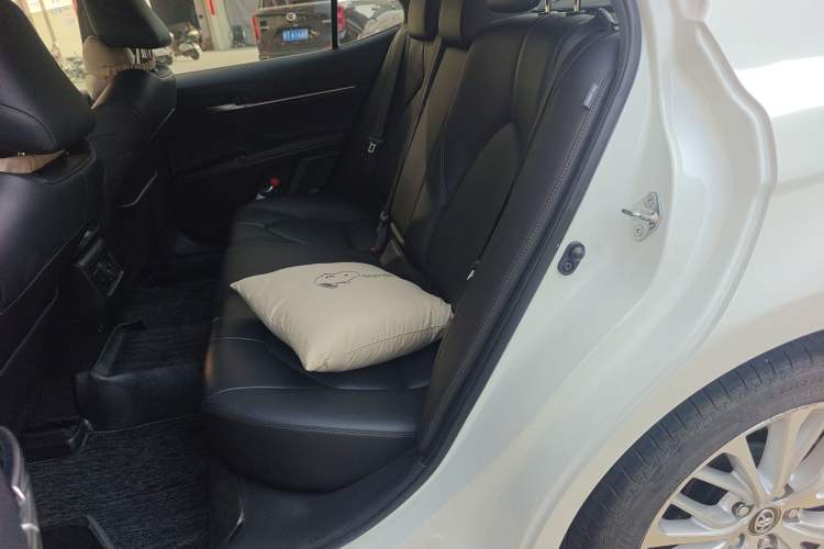 Used Toyota Camry 2019 2.5G Luxury Edition China VI Standard Left Rear Seat