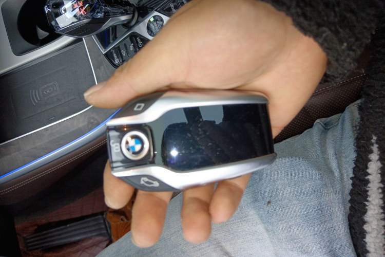 Used BMW X5 2022 Restyled xDrive 30Li Luxury Version M Sport Package Interior 1