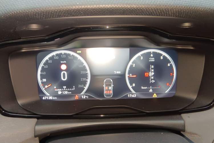 Used Lynk & Co 02 2018 1.5T DCT Two-Wheel Drive Pro Version China V Emission Standard
