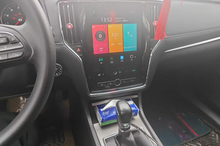 Used Roewe i6 2020 PLUS 1.6L CVT 4G Connected Glory Flagship Edition
