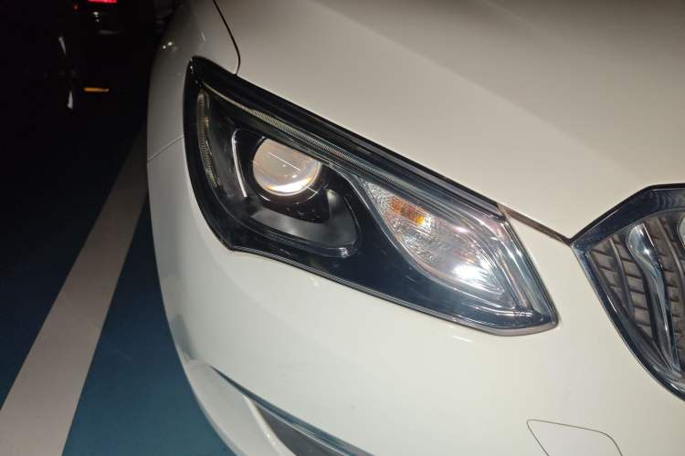 Used Buick GT 2015 15N Automatic Elite Version