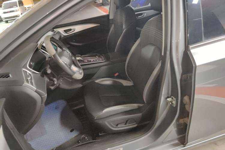 Used Roewe i6 MAX New Energy 2020 1.5T PHEV Cool & Stylish Skyroof Edition
