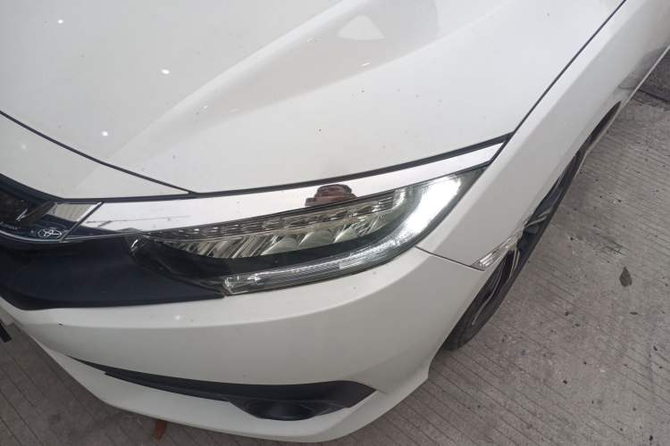 Used Honda Civic 2016 220TURBO CVT Prestige Edition
