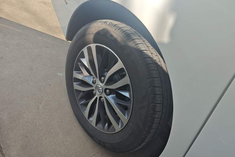 Used Buick GL8 2017 ES 28T Luxury Model China V Standard
