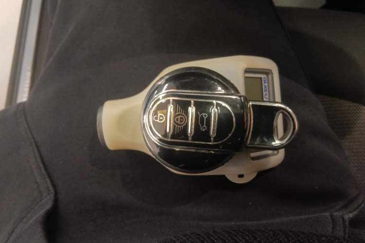 Used MINI 2022 1.5T ONE Five-Door PLUS Interior 1