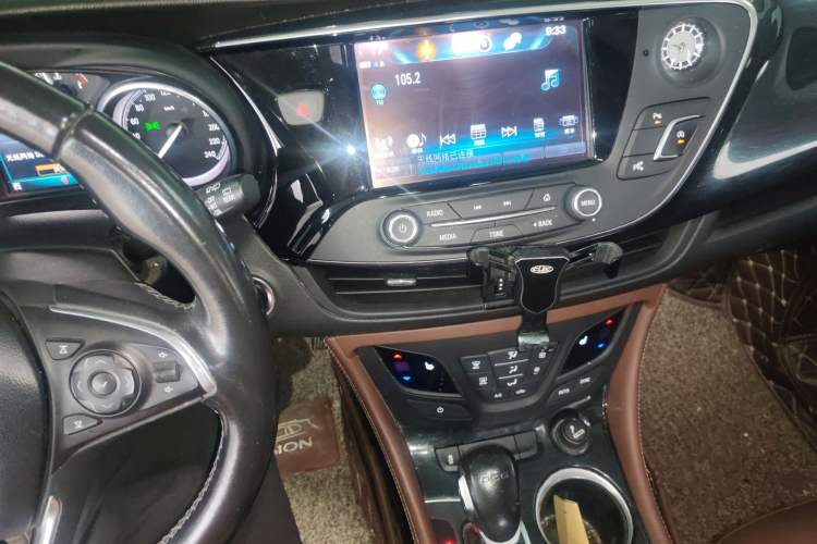 Used Buick Envision 2018 20T Two-Wheel Drive Luxury Model