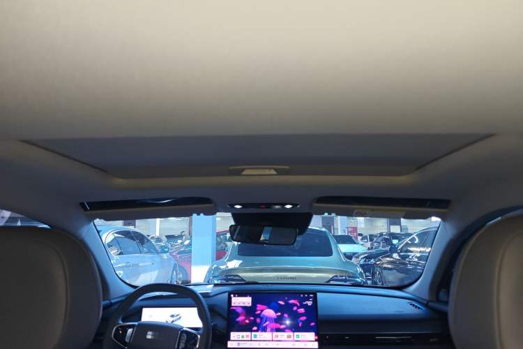 Used Geely Galaxy L6 2025 EM-i 140km Starship Edition
