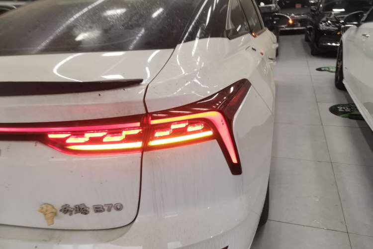 Used Bestune B70 2023 Third Generation 1.5T Automatic Enjoyment Version Right Rear Taillight