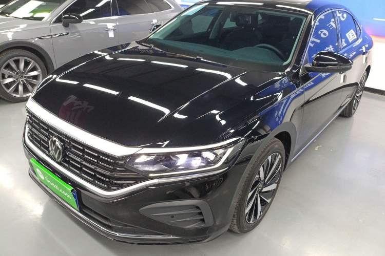 Used Volkswagen Passat 2025 Premium Version 380TSI Dragon Edition