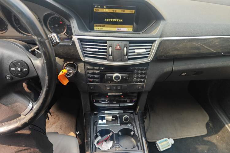 Used Mercedes-Benz E-Class 2010 E 300 L Fashion Model