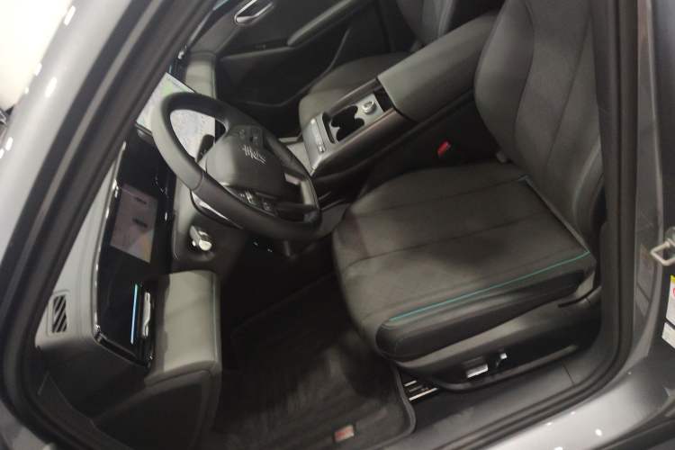 Used BYD Qin L 2025 EV 545KM Excellence Edition
