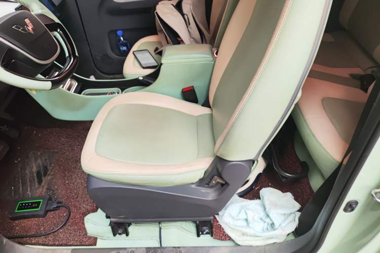 Used Wuling Hongguang MINIEV 2022 Macaron Premium Model – Lithium Iron Phosphate Left Front Seat