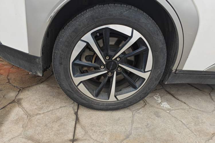 Used AION Y 2023 Plus 610 Smart Edition Ternary Lithium
