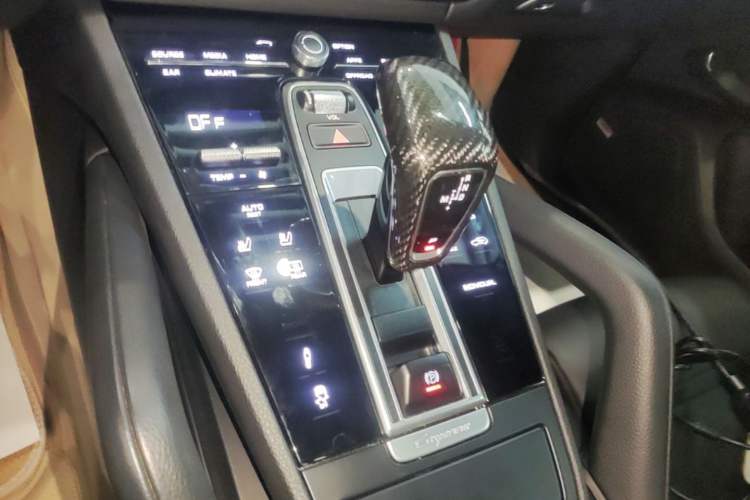 Used Porsche Cayenne E-Hybrid 2023 Cayenne E-Hybrid 2.0T