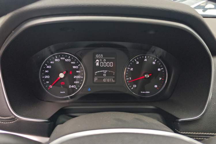 Used Roewe RX5 2016 20T Two-Wheel Drive Automatic Flagship Edition
