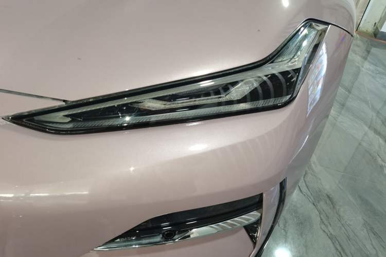 Used Geely Galaxy E8 2024 665 km Range Rear-Drive Starship Intelligent Driving Version
