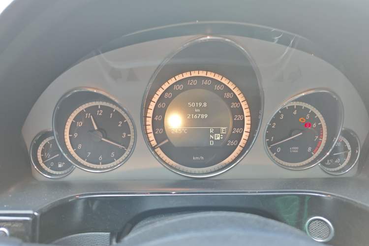 Used Mercedes-Benz E-Class 2010 E 300 L Fashion Model