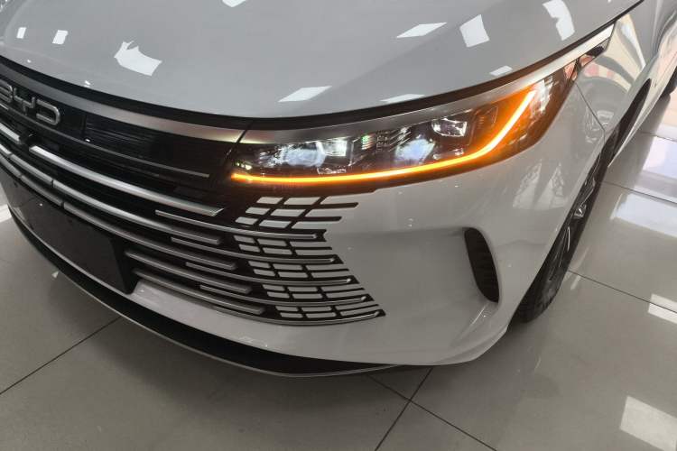 Used BYD Destroyer 05 2024 HONOR Edition DM-i 55KM Luxury Model Left Front Headlight