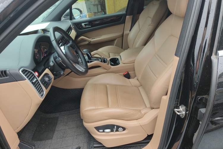 Used Porsche Cayenne 2019 Cayenne 3.0T Left Front Seat