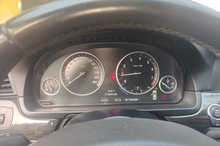 Used BMW 5 Series 2014 525Li Luxury Design Package
