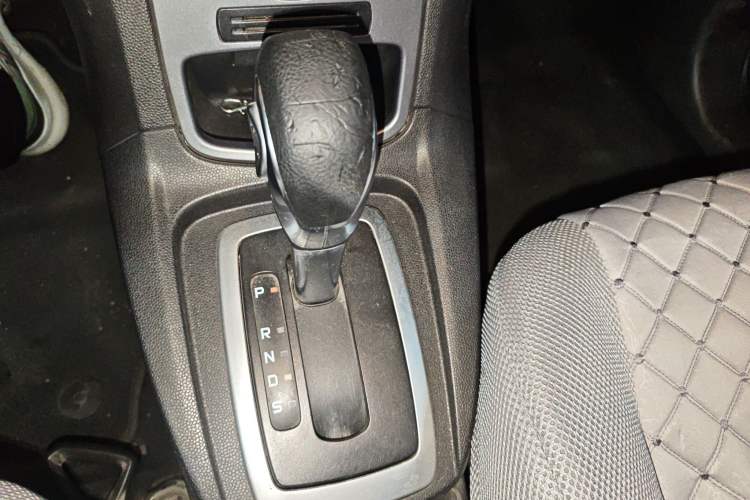 Used Ford Fiesta 2013 Hatchback 1.5L Automatic Fashion Edition
