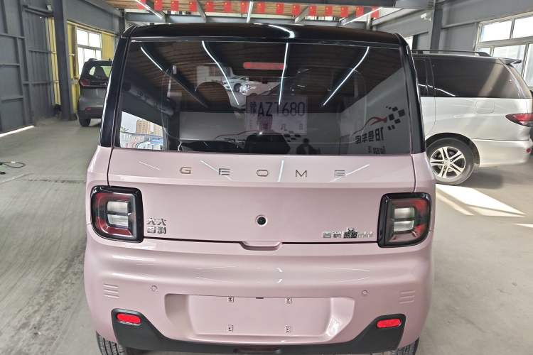 Used Geely Galaxy Panda 2024 Panda Mini 200km Endurance Bear
