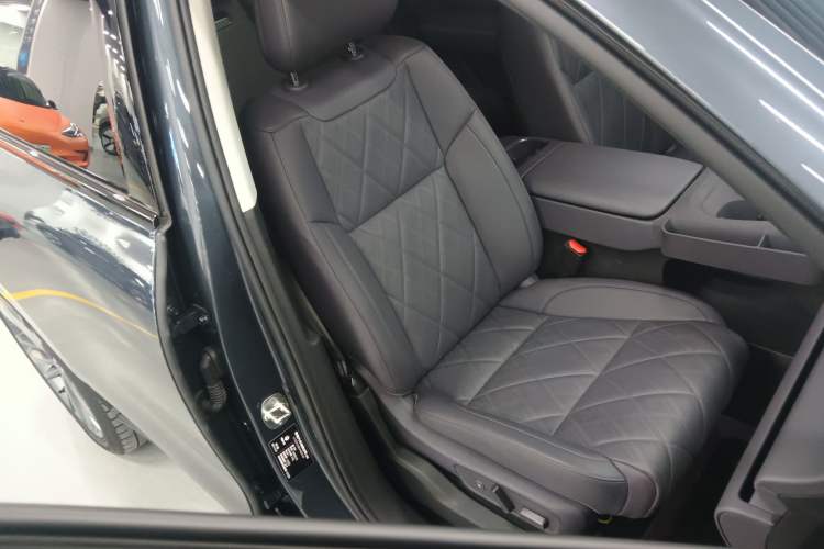 Used Leapmotor C16 2026 Pure Electric 630 LiDAR Zhizun Edition 5 Seats