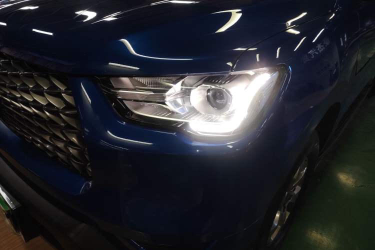 Used Great Wall Poer 2021 2.0T Commercial Version Automatic Diesel Two-Wheel Drive Elite Trim with Long Bed – GW4D20M Left Front Headlight