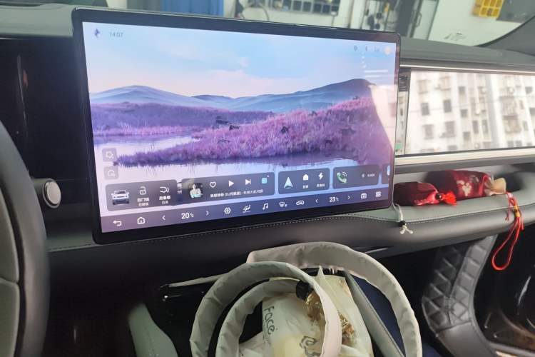 Used Formula Leopard 5 2023 Navigator Edition
