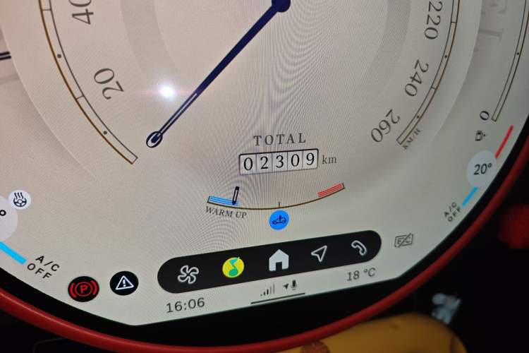 Used MINI 2025 1.5T COOPER Classic Edition Five-Door Version Odometer Close Up